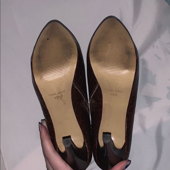 Dark brown Nine West heels size 6 1/2 - Picture 5 of 5